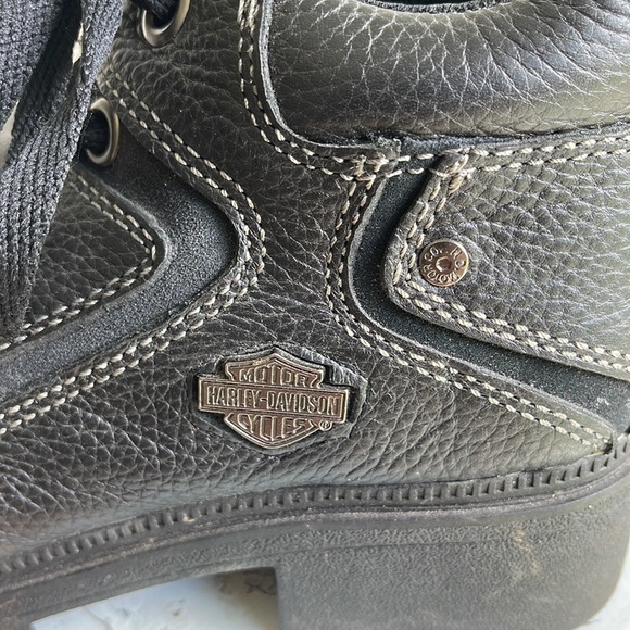 Harley-Davidson Motorcycle boots. Black low rise lace up boots size 9. Chunky - Picture 12 of 15